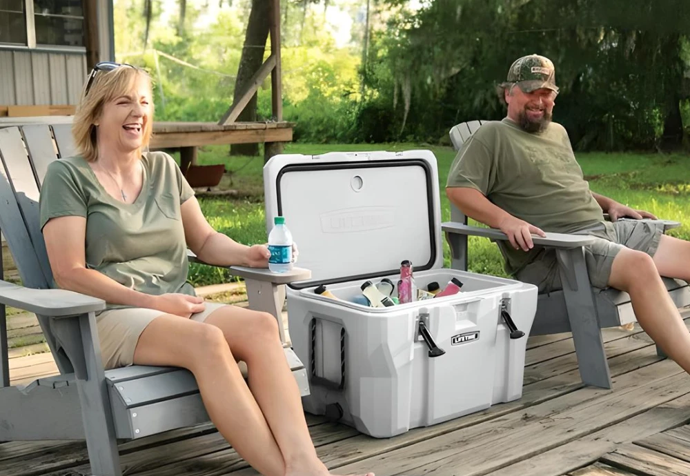 plastic picnic ice cooler box